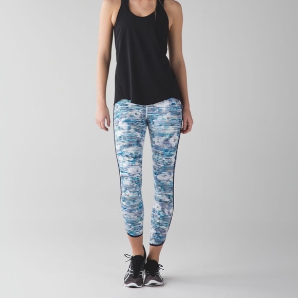 Lululemon Real Quick Tights Size 8 - Picture 2 of 8